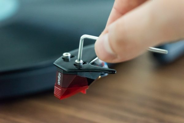 Mount it Set with Screws and tools
